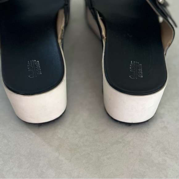 Dr. Scholl's Original Collection Black and White Platform Sandal, Size 11 - Picture 6 of 9